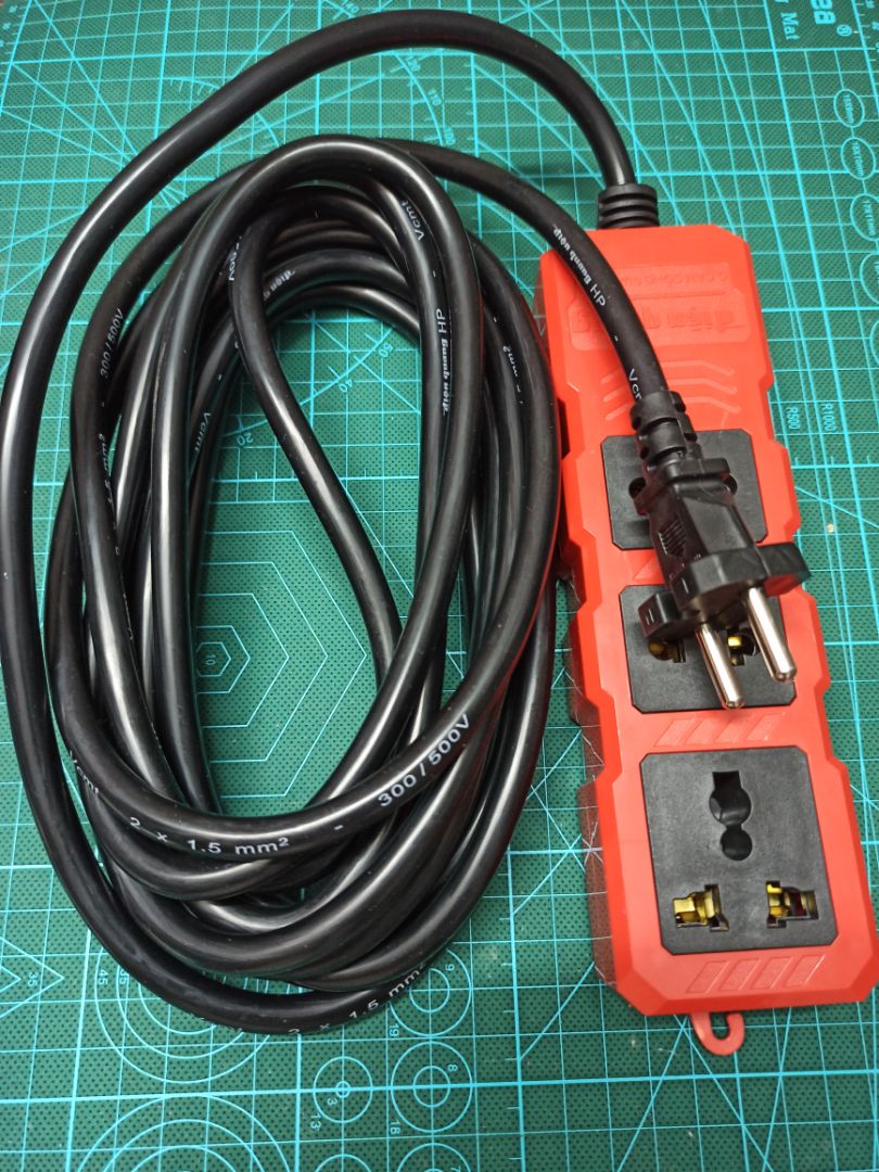 Dây dài, tiết diện lớn chịu đc hiệu điện thế lớn. Ổ cắm công suất lớn 4000W thoải mái chịu được hai bếp lẩu. Tiki đóng gói sản phẩm và giao hàng nhanh.