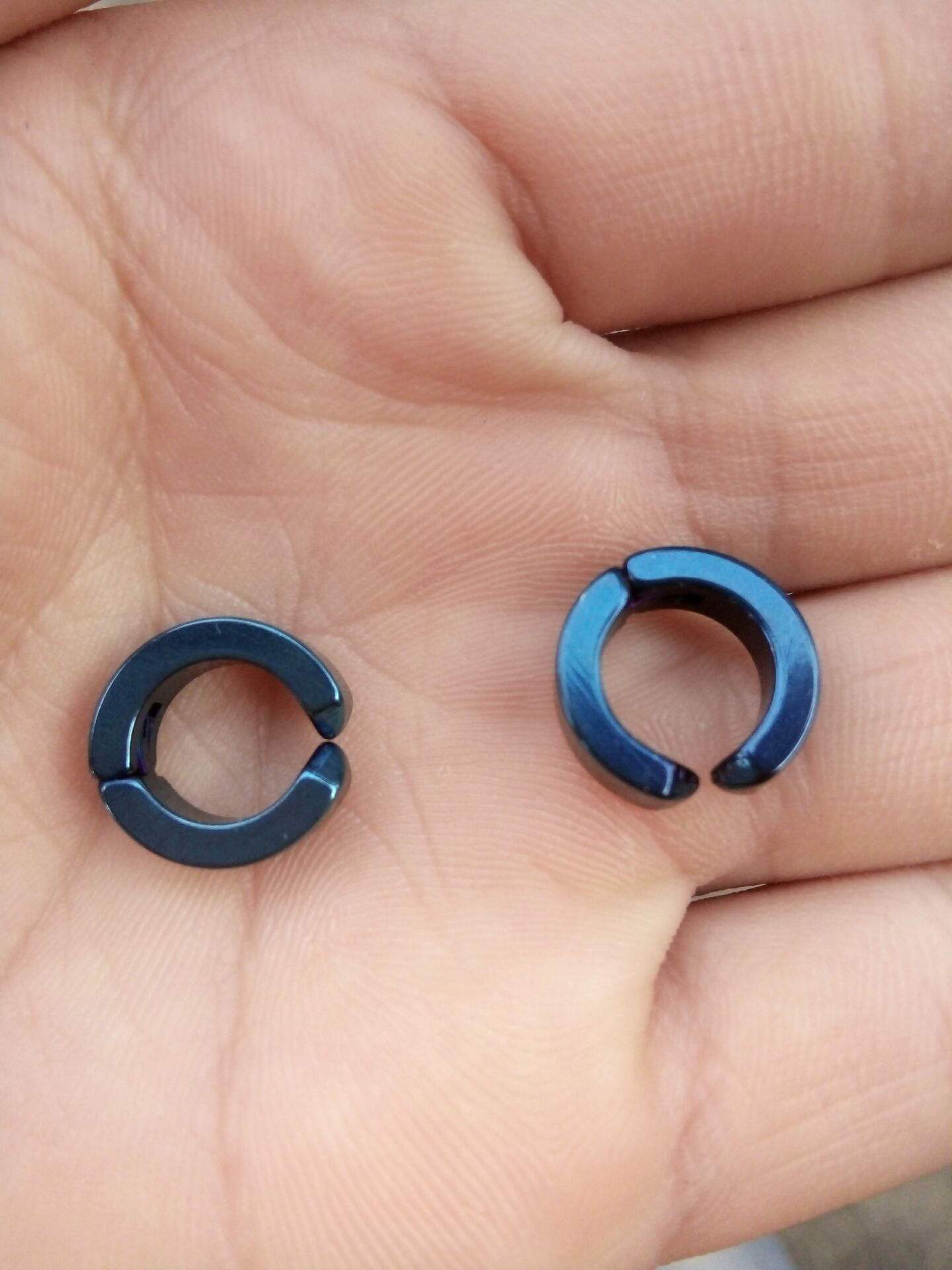 rất hài lòng vì chất lượng giao hàng hơi chậm nhưng cũng thông cảm được vì tết nhất nhiều việc rất hài lòng