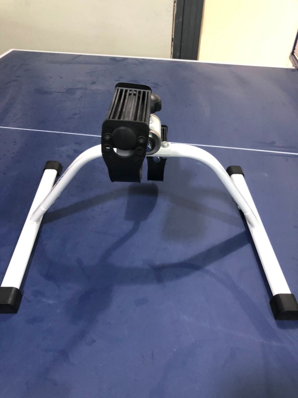 shop đóng gói kỹ , có hướng dẫn nên mình cũng dễ dàng lắp đặt , có chiếc máy này thật tiện lợi , mình ở nhà vẫn có thể tập thể dục đc