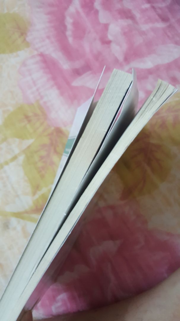 mấy lần trước mua sách tiki chất lượng khá rất tốt mình có đánh giá cao và giới thiệu đồng nghiệp đặt ở tiki, sao lần này tiki lại giao mình đơn hàng gồm 2 cuốn sách chất lượng giấy xấu bị nhăn gấp bìa bẩn nhìn như sách cũ xài rồi vậy...mình rất muốn trả hàng lại nhưng trên app không thấy mục trả hàng mong tiki xem lại khâu kiểm hàng trước khi chuyển mấy lần trước mua sách tiki chất lượng khá rất tốt mình có đánh giá cao và giới thiệu đồng nghiệp đặt ở tiki, sao lần này tiki lại giao mình đơn hàng gồm 2 cuốn sách chất lượng giấy xấu bị nhăn gấp bìa bẩn nhìn như sách cũ xài rồi vậy...mình rất muốn trả hàng lại nhưng trên app không thấy mục trả hàng mong tiki xem lại khâu kiểm hàng trước khi chuyển
