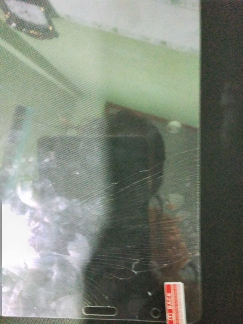 bị vỡ hết rồi đổi đc k, bao da thì k vừa