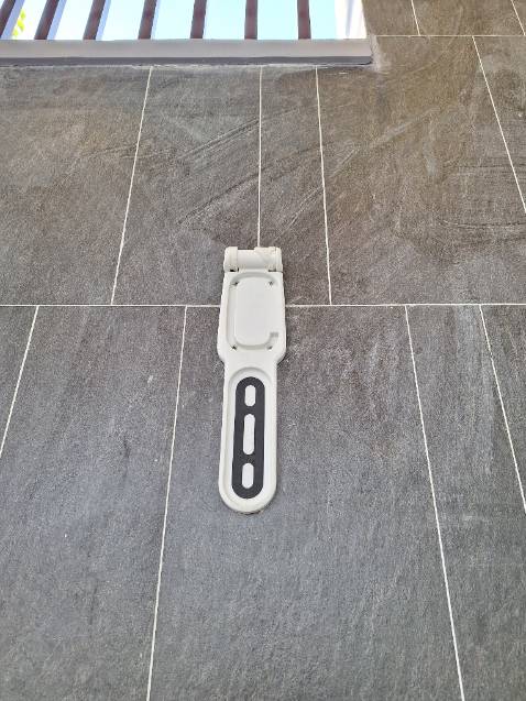 Treo được vài hôm đã hư. Sản phẩm quá tệ