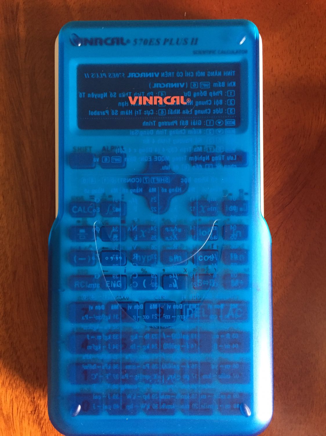 Em vừa mới nhận máy xong là vào đây viết nhận xét cho các bác liền đây, máy mới hoàn toàn nhé, em *** thử rồi máy siêu mượt siêu ngon luôn nha, có tem chống hàng giả rồi phiếu bảo hành đồ luôn nha các bác! Gặp đang mùa dịch, máy tính lại hư, em không dám đi ra ngoài mua, ngồi nhà chờ máy tới là 1 lựa chọn siêu tuyệt vời, mà giá lại okee nữa, hbua bạn em mua cũng máy này luôn mà tận 470k hnay em mua giá siêu bèo siêu thích! Mà hnay anh shipper siêu đẹp trai các bác ạ, nói chuyện nhẹ nhàng còn giúp em khuii hộp ra để check hàng nữa, nói chung là toẹt vời ông mặt trời luôn nha! KHUYẾN KHÍCH CÁC BÁC NÊN MUA!!!