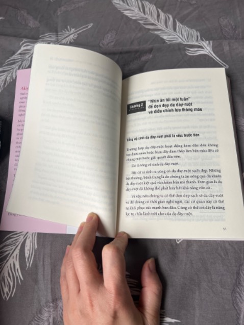 Đây là phần tiếp nối của cuốn Lưu thông máu tốt hoá chữa được bách bệnh. Thông tin bổ ích nhưng cách viết dài dòng, bị lặp lại. Mình cảm thấy cuốn sách 200tr này có thể rút gọn bớt 30 trang.