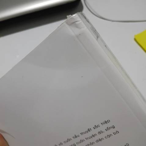 Sách bị df ngay gốc ,gói ko kĩ