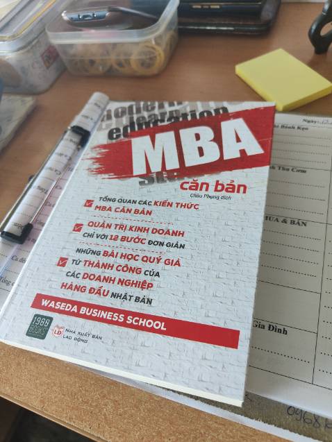 Giao hàng và đóng gói giữa được sách ở điều kiện rất tốt. Tốc độ giao hàng nhanh và chính xác.