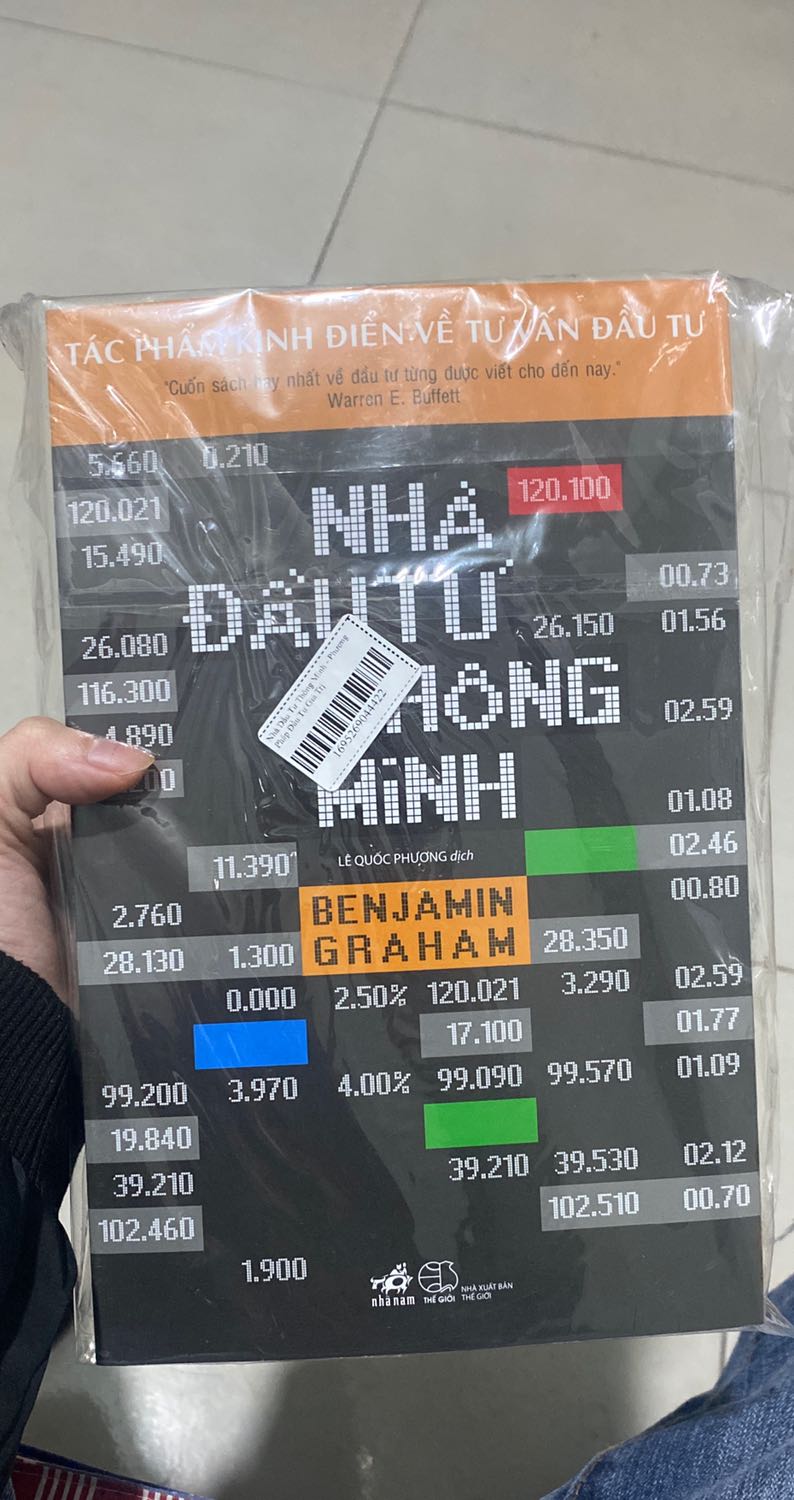 Sách được bọc qua 1 lớp túi, mình rất thích ạ