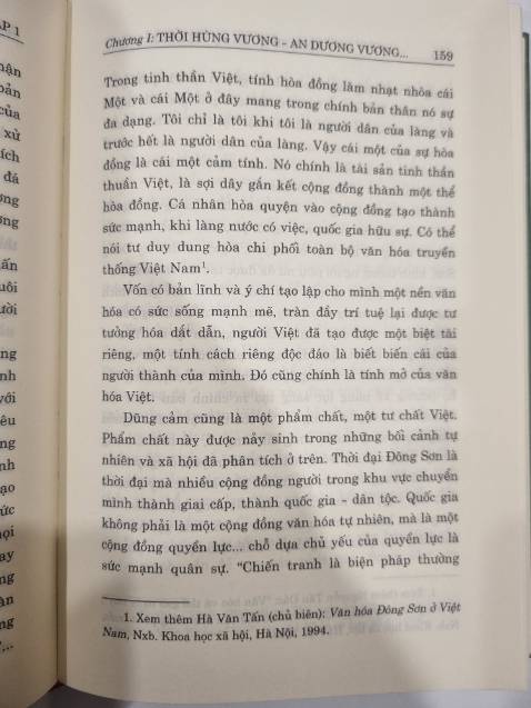 In chất lượng, giấy tốt, có thể giữ gìn lâu dài.
Trang 16 - Lời giới thiệu - dòng thứ 13 đến 16: "Lịch sử dựng nước và giữ nước của dân tộc ta trải qua những bước thăng trầm, thịnh suy; nhưng thế kỷ nào, triều đại nào cũng có chiến công, chưa bao giờ vắng người hào kiệt, chưa bao giờ thiếu bóng anh hùng."