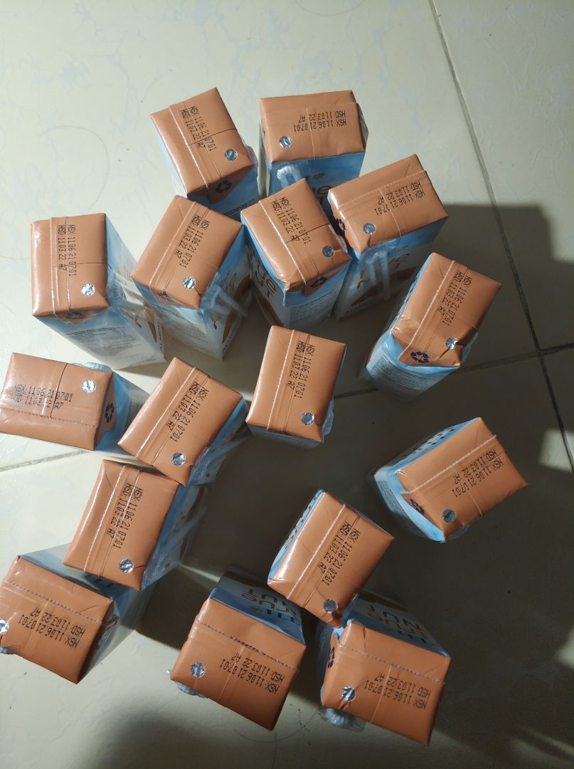 hơi móp nhẹ hơi móp nhẹ