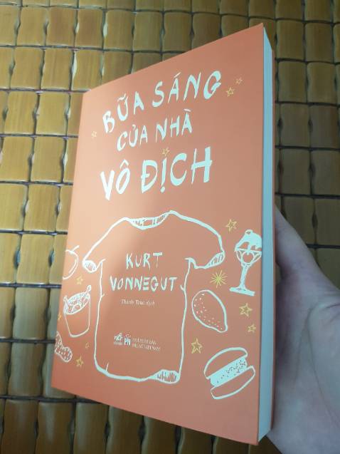 Truyện hài hước, bậy, nhưng thâm nho, và cuối cùng để lại chút gì đó đáng suy ngẫm, buồn thảm.