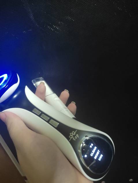 Máy đẹp dễ sử dụng, y như mô tả shop hướng dẫn nhiệt tình. Mong là máy sẽ bền