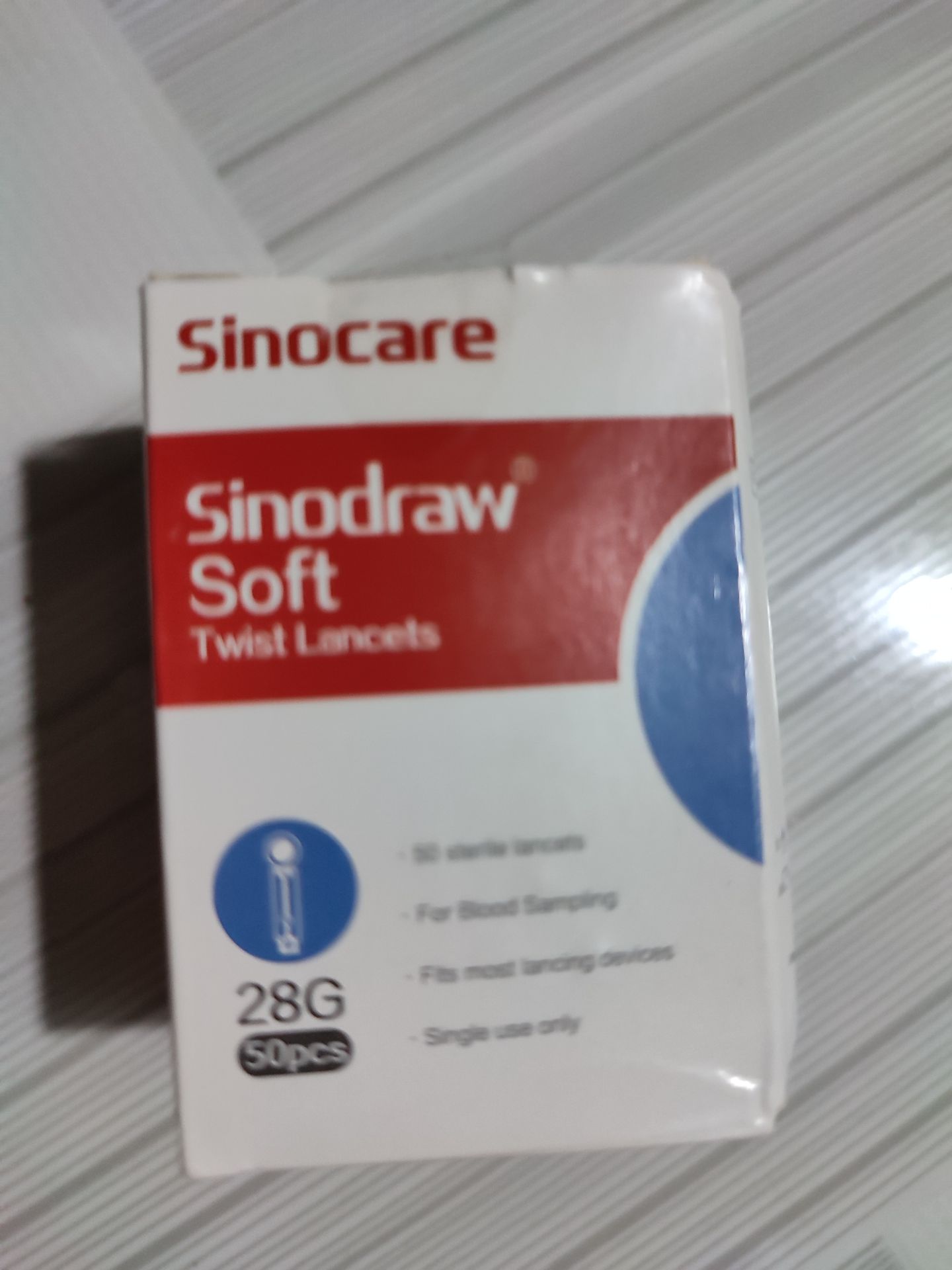 đặt hàng hộp 100 cây kim giao hộp có 50 cây là sao vậy shop mất uy tín quá