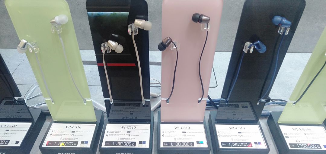 giao hàng ngay tại thời điểm mình cần luôn, rất nhanh,sách không bị cong góc hay nhăn ở chỗ nào. rất tốt