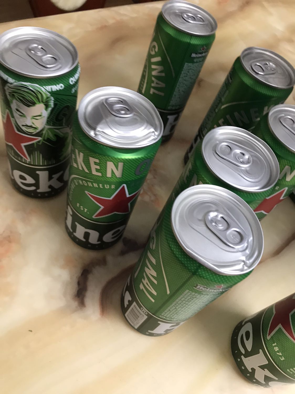 Đùa chứ mua bn đơn của tiki, mà đơn này thực sự làm mình thất vọng, đặt hàng thì gần nửa tháng mới nhận dc, tính huỷ mà k huỷ dc, vỉ đang vc mới biết từ Hcm ra Hn. Xong nhận thùng bia nhìn chán luôn. Sx từ t5/21 nhưng đáng nói là thùng bia đã bị khui ra, rồi đóng dán lại, xong còn nhét 1 *** cũ mẫu cũ vào, *** thì vc bị va đập phồng bẹp các kiểu. Đang xem k thấy có chỗ nào ghi trả hàng chứ k cg trả luôn. Cuối tháng còn rước bực, chứ mai mùng 1 chắc muốn điên quá