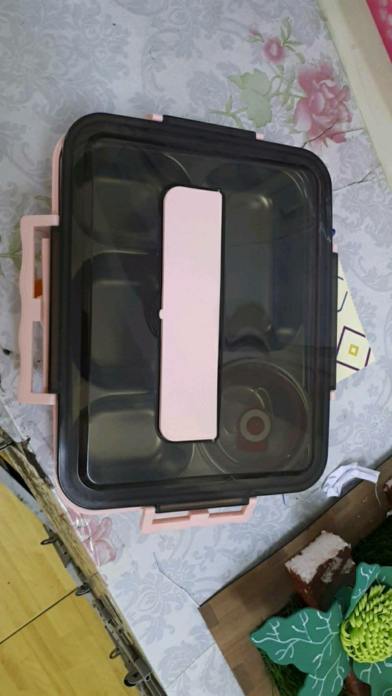 ui. khay to lắm ý. ngăn đựng canh cũng rất kín, shop giao hàng nhanh, đẹp lắm shop