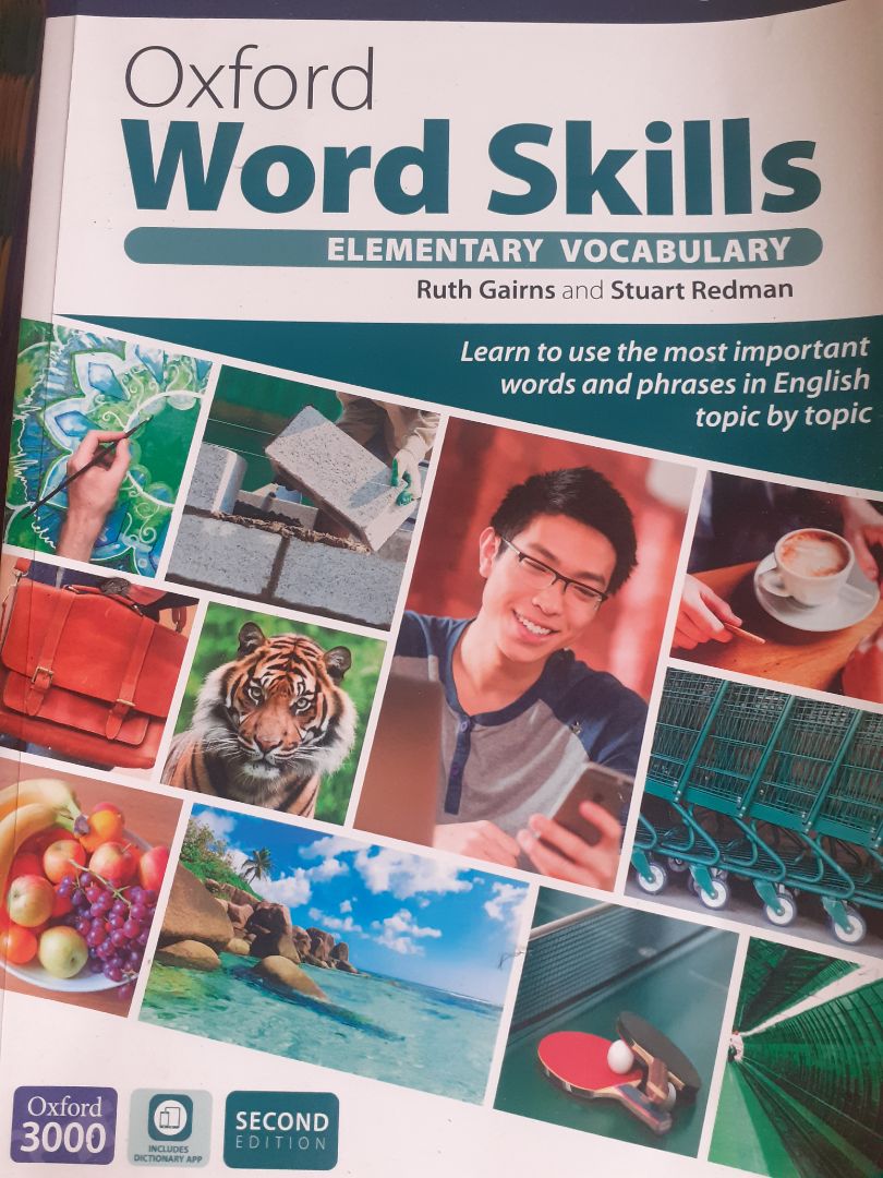 sách đẹp, giấy bóng nhìn chất lượng, nội dung trình bày ok, có app đi kèm ổn