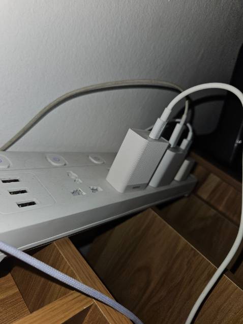 Sạc nhanh, không bị nóng, cảm ơn shop