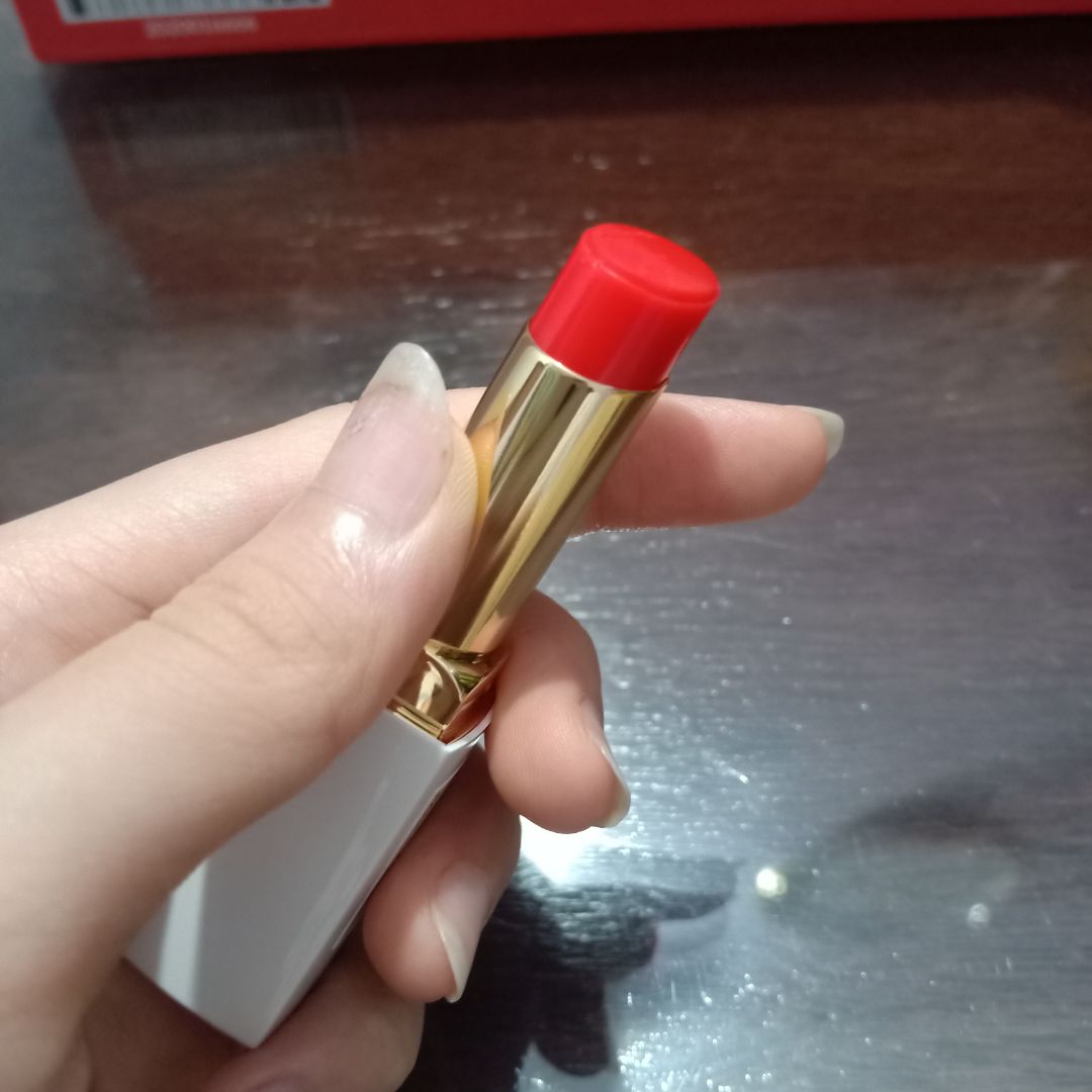 Son lên màu chuẩn, có tem chống hàng giả, cho shop 5 sao.