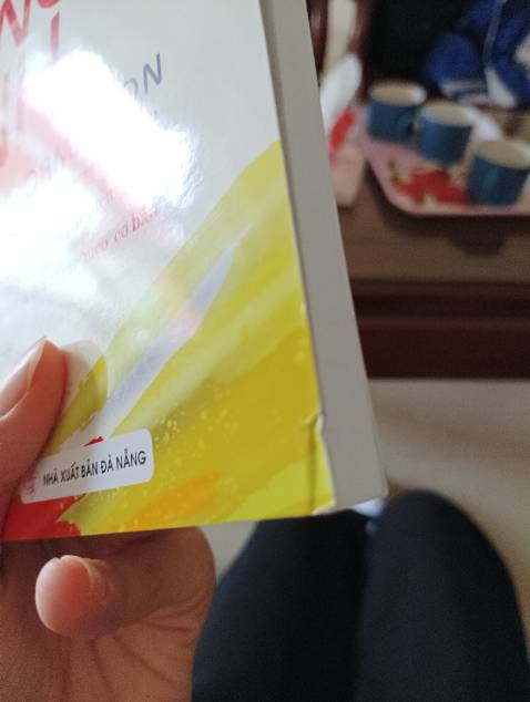 Giáo hàng nhanh, sách đẹp nhưng do gói hàng ẩu nên sách bị móp méo nha