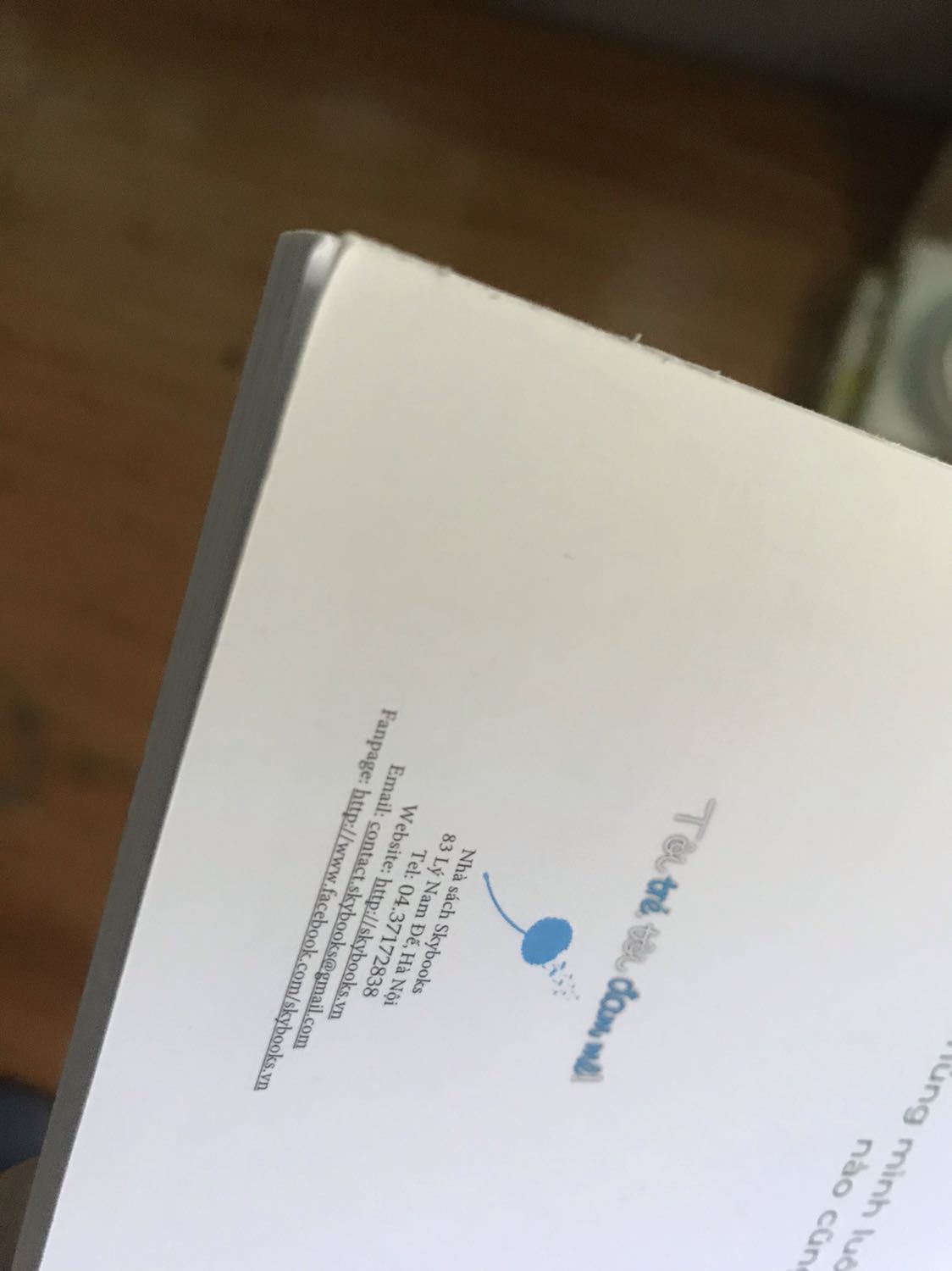 Sách hơi bụi và bẩn ạ 🥲 Nội dung sách dễ thương, có nhiều câu động viên an ủii nhẹ nhàng vừa đọc vừa tô màu cho giải toả stress.