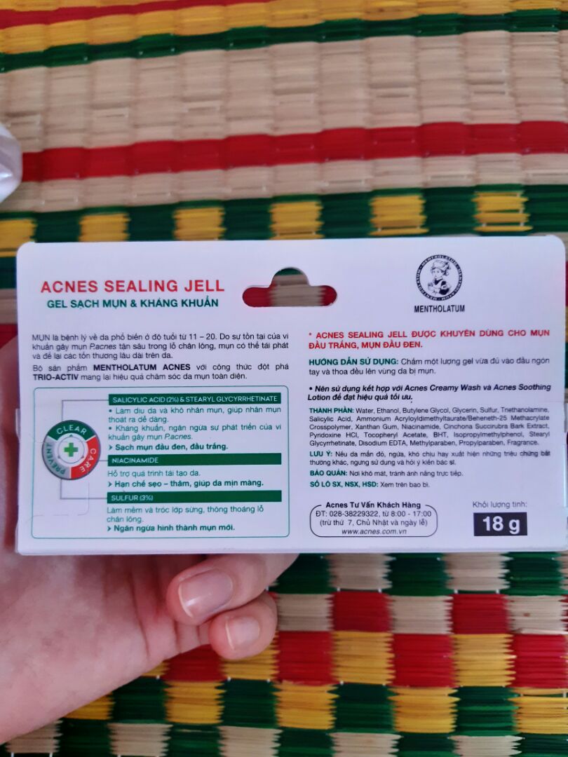 Ko có đkien mua mắc tiền tuýp chấm mụn thì dùg đỡ cái này cũg đc, paraben cuối trog bảg tphan nên ai da yếu dễ dị ứg thì cân nhắc