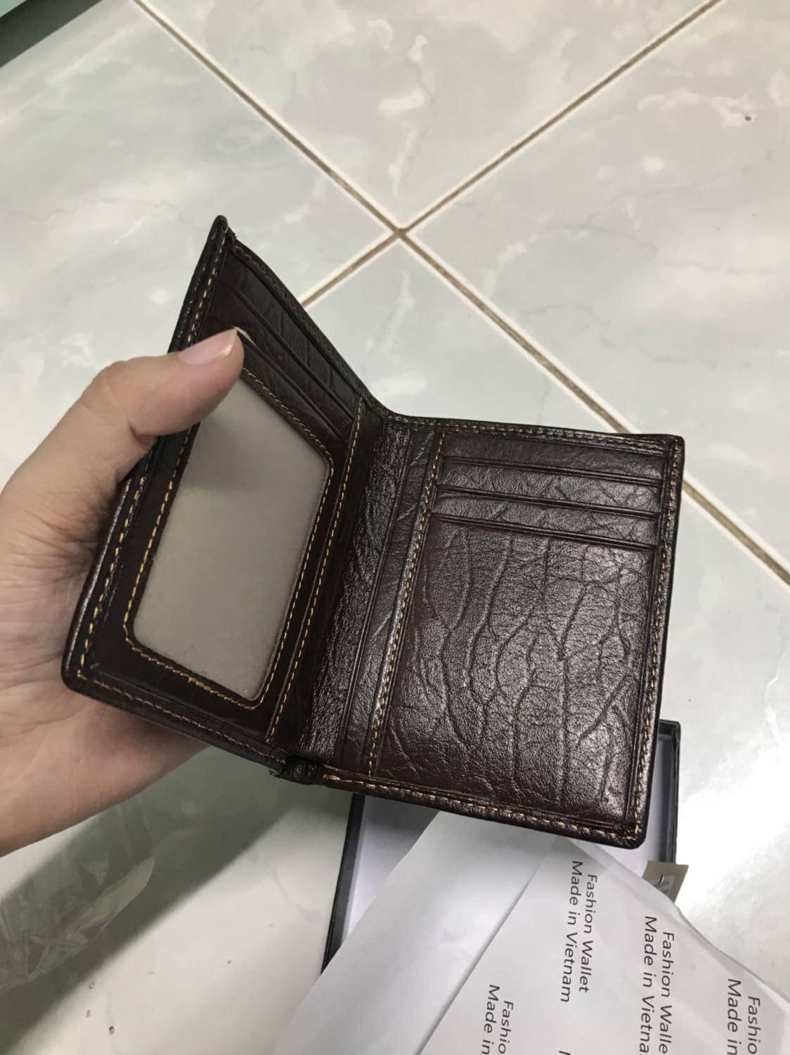 Đẹp. Da mềm. Bóng. Giao hàng hơi chậm nhưng bù lại hàng quá ok