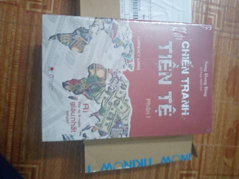 Đặt hàng siêu dễ, giao hàng siêu nhanh (bất ngờ vì tốc độ giao hàng lần này) đóng gói kỹ càng (tuy nhiên nên bọc thêm 1 lớp xốp nổ đề phòng sản phẩm bị hỏng) chất lượng sách cảm quan thấy tốt, chất lượng giấy ok (không nhẹ như một số loại sách giả), mình rất hài lòng vote cho shop và shiper 5 sao. Thanks all !! Đặt hàng siêu dễ, giao hàng siêu nhanh (bất ngờ vì tốc độ giao hàng lần này) đóng gói kỹ càng (tuy nhiên nên bọc thêm 1 lớp xốp nổ đề phòng sản phẩm bị hỏng) chất lượng sách cảm quan thấy tốt, chất lượng giấy ok (không nhẹ như một số loại sách giả), mình rất hài lòng vote cho shop và shiper 5 sao. Thanks all !!
