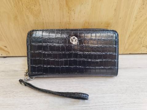 Ví đẹp da tốt nhiều ngăn rất tiện ..... Cảm ơn shop nhìu