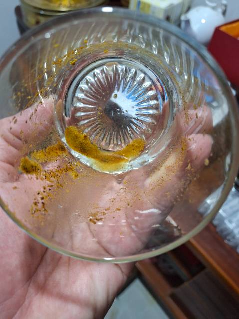 Bao bì chắc chắn, đẹp, thông tin rõ ràng. Đóng gói 20 túi, chất lượng có vẻ đúng mô tả. Điểm trừ là khâu chế biến ẩu nên sp không được sạch ( bột sp có lẫn cát) lạo xạo mồm khi uống.