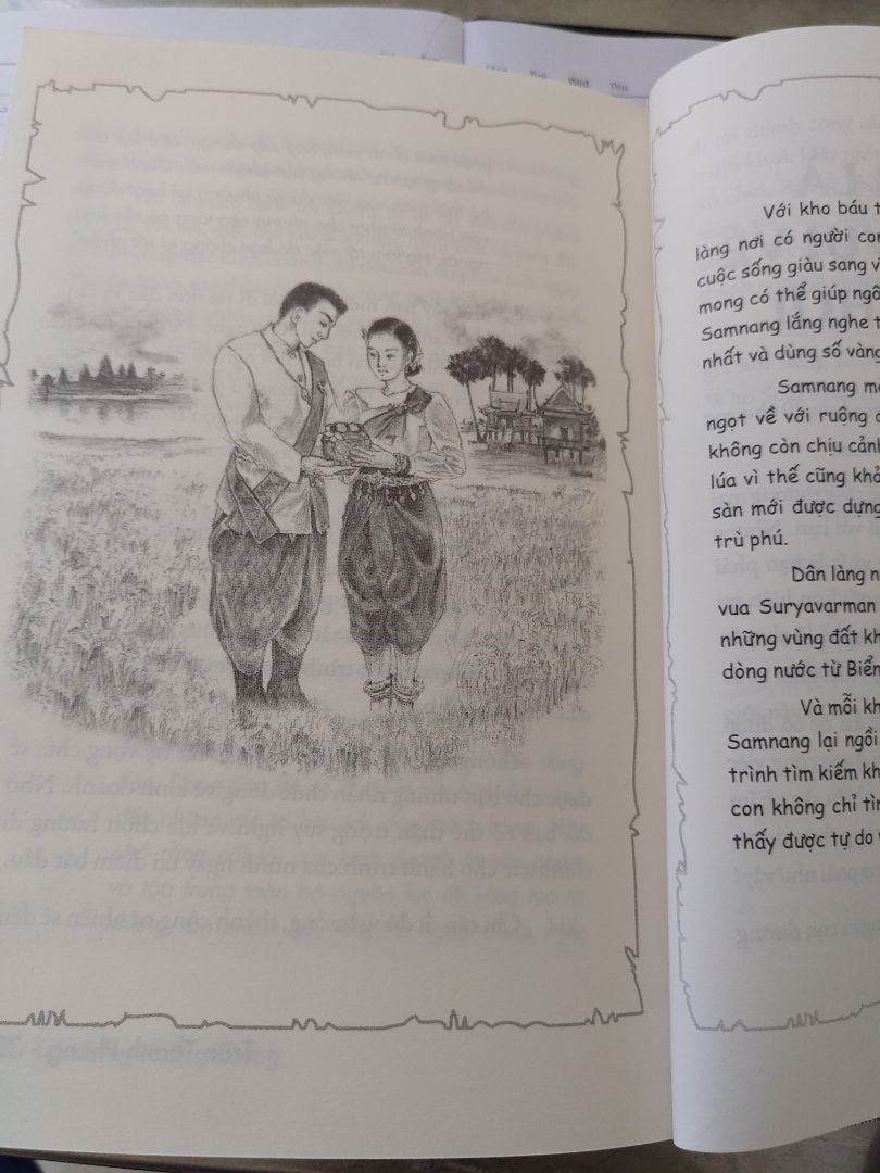 Được giới thiệu từ quyển Kinh doanh online trên *** nên vừa phát hành mình đã mua ngay. Mình cần kiến thước kinh doanh trên các sàn Thương mại điện tử nên đây là quyển sách bao quát về nó. Chỉ mình từng bước cơ bản từ lúc tìm sản phẩm để bán cho đến khi có đơn hàng đầu tiên và muốn tiến xa hơn nữa là xây dựng thương hiệu cho riêng mình. Quyển sách đưa ra lộ trình từng bước từng bước cho những người mới bắt đầu. Sẽ là vô cùng cần thiết cho những ai có muốn kinh doanh online đặc biệt là trên các sàn thương mại điện tử.