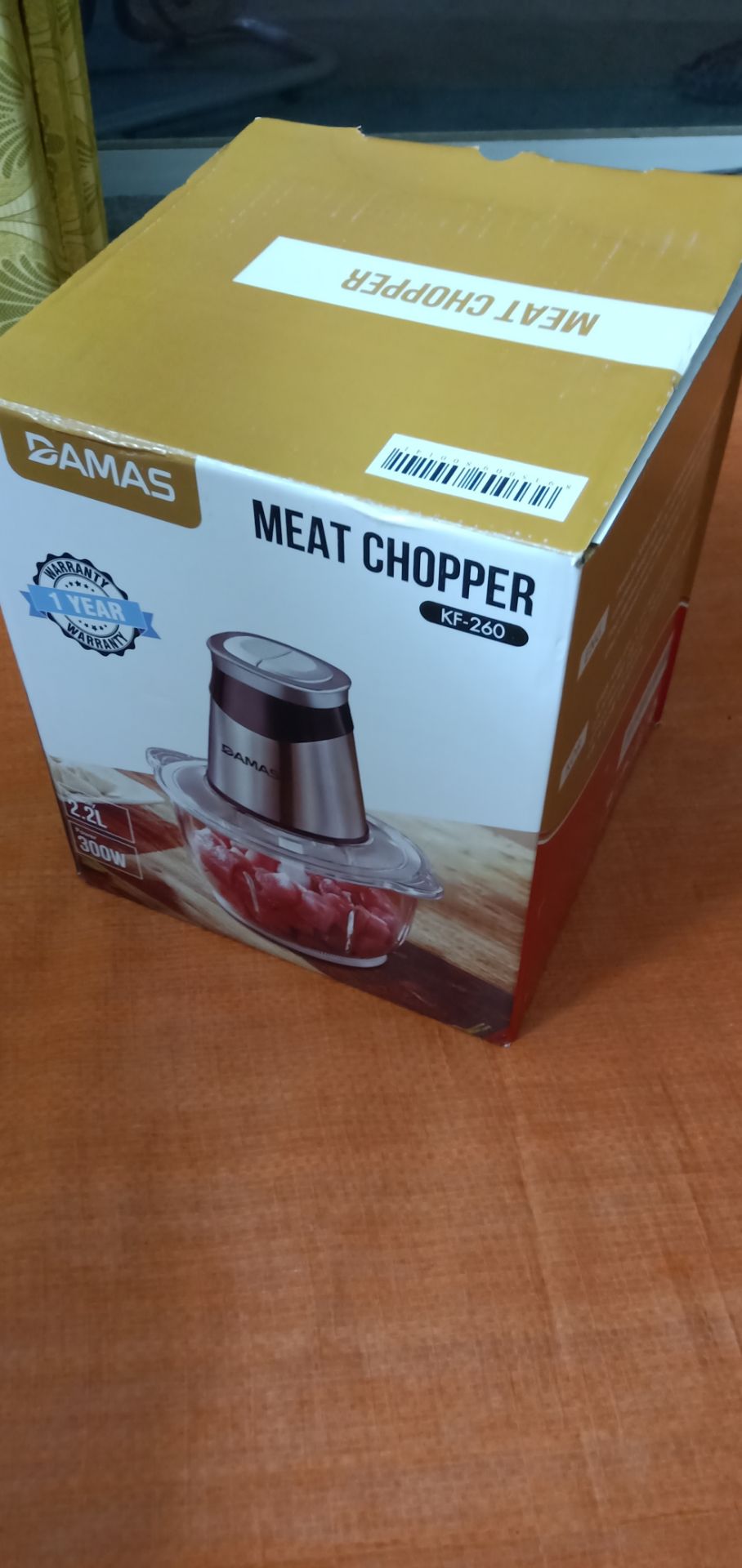 Máy chạy rất êm, lưỡi dao sắc rất sắc xay thịt xay ớt xay tỏi rất là ok luôn. Sp chất lượng
Edit: Trải nghiệm sau khi dùng thêm 3 ngày thì mình thấy sp khá là tuyệt, mình hơi thắc mắc cách lắp đặt máy, nhắn tin shop hỗ trợ rất là nhiệt tình luôn nên mình phải lên đây sửa đánh giá cho nó nhiệt tình. Máy xay thịt, xay các loại thực phẩm, xay cái gì cũng được chắc chỉ có xay đá là không được thôi :))))) Vì shop rất nhiệt tình nên mọi người ủng hộ shop nhé 👍