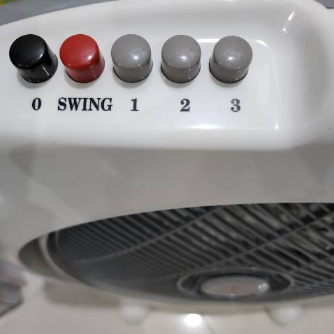 Máy chạy êm. To hơn tưởng tượng.
Hi vọng bền như chiếc trước Máy chạy êm. To hơn tưởng tượng.
Hi vọng bền như chiếc trước