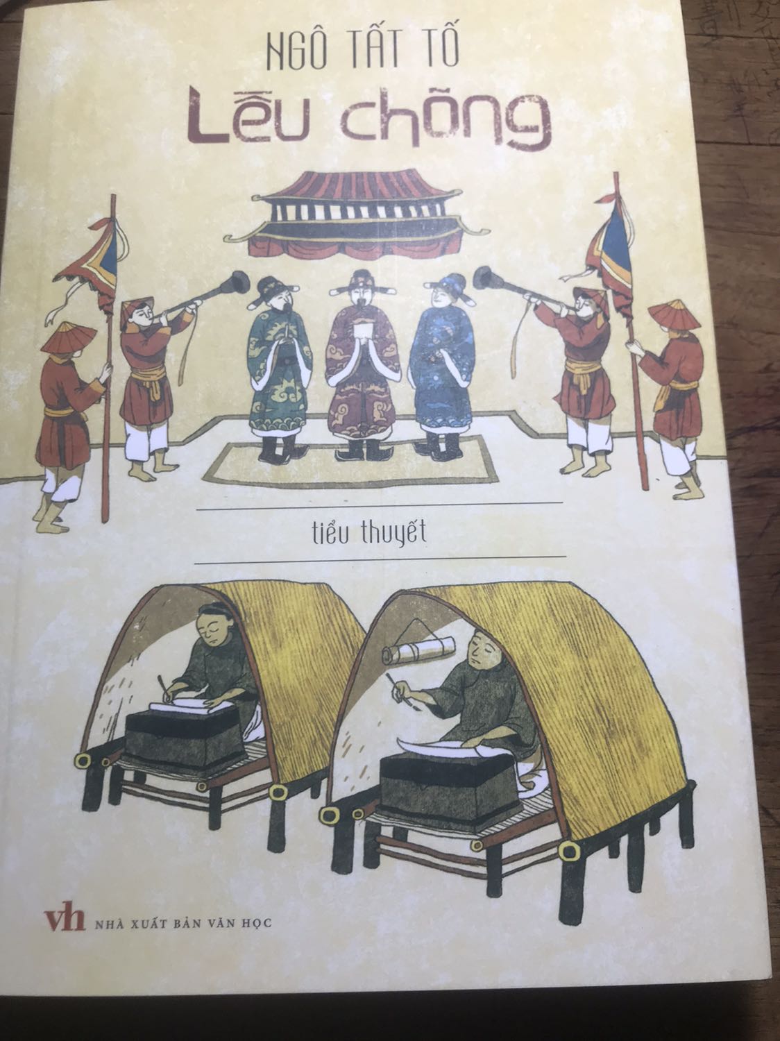 Mình mua 3 quyển lần này thật sự quyển nào nhìn cũng đẹp luôn. nội dung chắc chắn sẽ gây