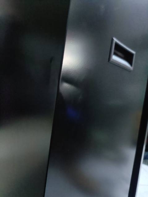 Đóng gói kín. Mở ra vẫn móp méo. Bó thay Đóng gói kín. Mở ra vẫn móp méo. Bó thay