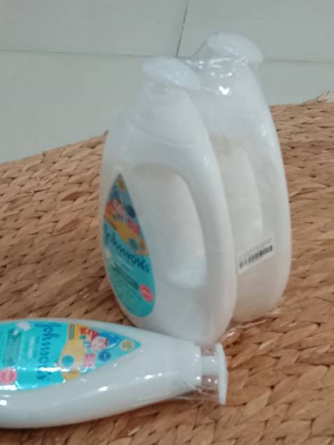 Tiki giao hàng siêu tốc, đóng gói cẩn thận, nhân viên giao hàng lịch sự, nhiệt tình.