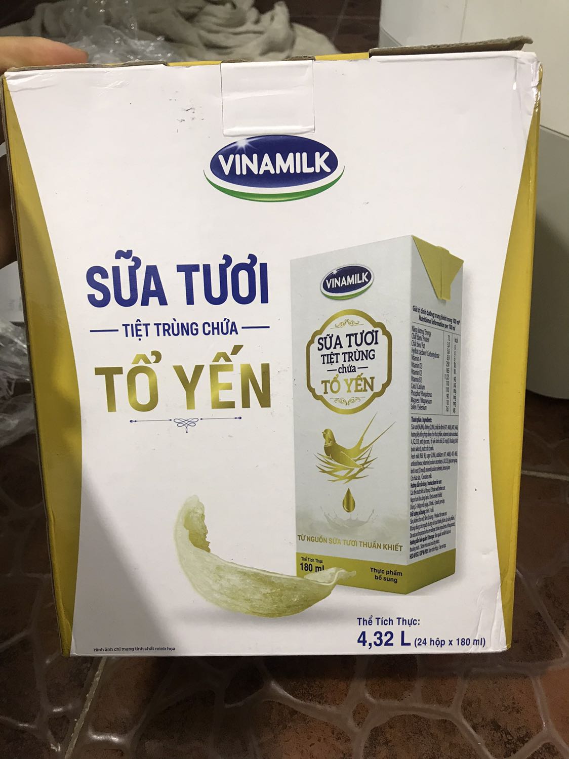 Tôi mua sản phẩm này rất nhiều lần, nhưng lần này thử mua của nhà cung cấp khác thì quá trình giao hạn lại không như mong muốn, phải nói là lâu.. nhưng cũng thông cảm do địch bệnh..
Review loại này cũng nhiều oy.. phải nói đnag mua cho gia đinh và người thân