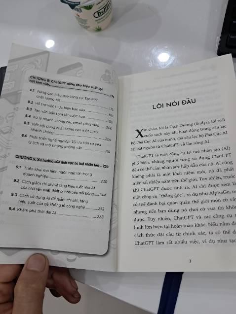 Nội dung rất cơ bản, ko đáng để đọc.
Sách xuất bản đề bắt trend, làm kinh doanh chứ nội dung ko có đầu tư và nghiên cứu đẳng cấp.
Thua tự hỏi vs chat GPT