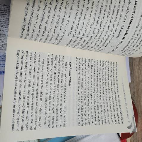 Sách hay, triết lý kinh doanh của ông rất nhân văn và chắc chắn