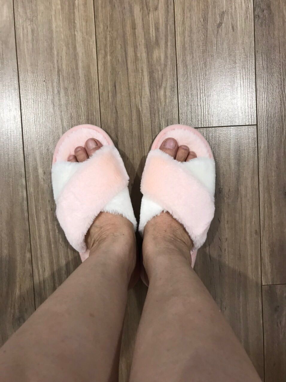 Sản phẩm rất êm và dễ thương. Đi vào ôm chan rất đẹp. Giá hợp lý. Em cảm ơn shop rất nhiều Sản phẩm rất êm và dễ thương. Đi vào ôm chan rất đẹp. Giá hợp lý. Em cảm ơn shop rất nhiều