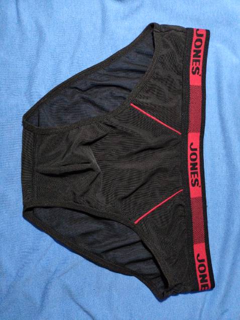 Quần đẹp, giao hàng nhanh chóng. Shop dễ thương có tặng quà cho khách hàng.