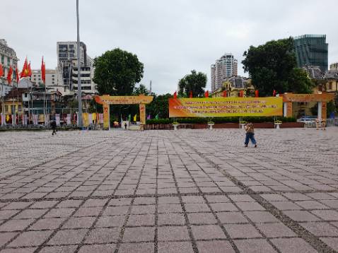 Đóng gói cẩn thận, giao đúng hẹn, sách bìa cứng, in đẹp, nội dung tuyệt vời!