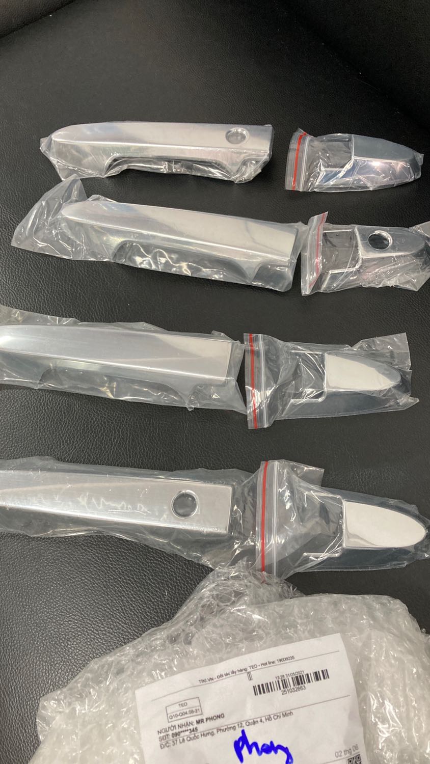 Hàng không đúng như hình ảnh quảng cáo: giao thiếu chi tiết!