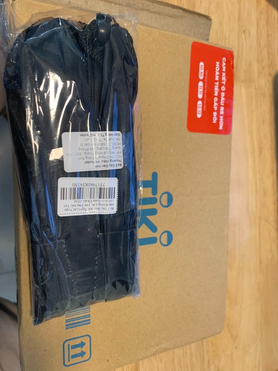 đã nhận hàng , nhanh như con gió lấy ra xem luôn 
tôi  mua thì Sp có in mức độ nặng nhẹ trên từng dây như quảng cáo
Sản phẩm nhận như hình , dây tập chắc chắn , chất liệu tốt , kèm hướng dẫn nên dễ dàng tập theo nhiều bài tập , rất hài lòng đã nhận hàng , nhanh như con gió lấy ra xem luôn 
tôi  mua thì Sp có in mức độ nặng nhẹ trên từng dây như quảng cáo
Sản phẩm nhận như hình , dây tập chắc chắn , chất liệu tốt , kèm hướng dẫn nên dễ dàng tập theo nhiều bài tập , rất hài lòng