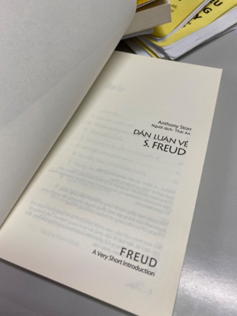 Nội dung hay. Giấy in khá. Trình bày sạch sẽ