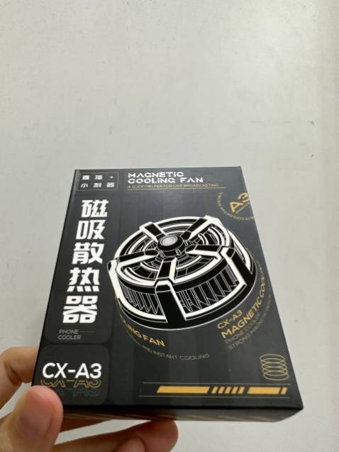 Quạt cxa3 cong nghệ sò lạnh hạ nhiệt nhanh, đèn khá đẹp mình chơi game không bị nóng máy. Đáng tiền nhé