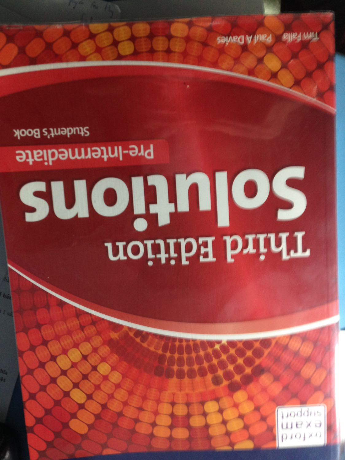 Sách tiki thì khỏi phải bàn vì quá chất lượng nhưng mà tốc độ của kho lúc mik mua thì vẫn chậm, phải gọi lên tổng đài để y/c giao gấp may mà hỗ trợ tốt. Nhân viên NinjaVan khỏi chê luôn. Sách gói cũng chưa được cẩn thận, hơi cong mép nhưng nhỏ nên ko sao.