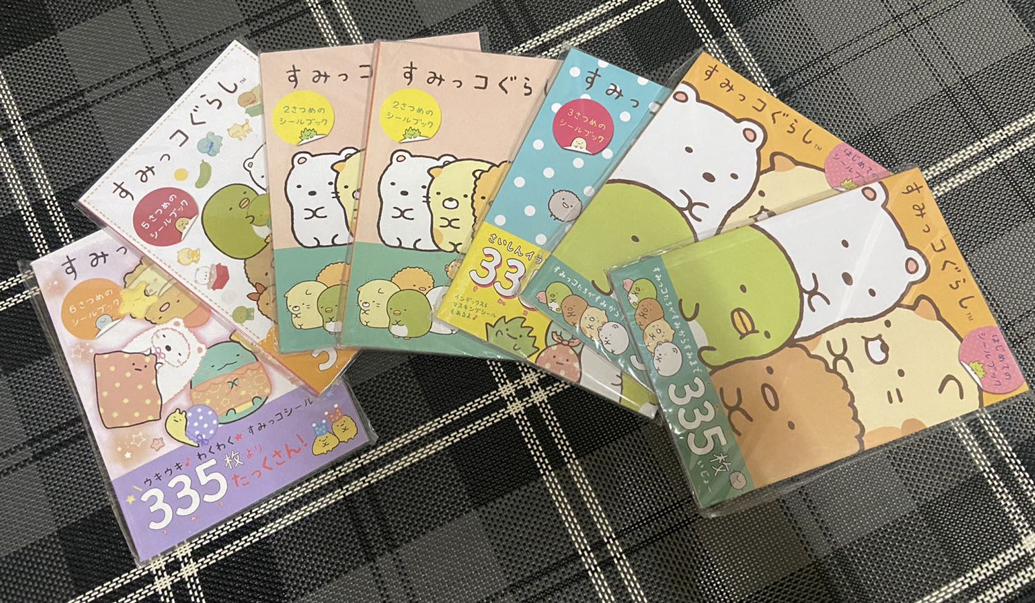 Em có đặt một đơn hàng với 7 cuốn sticker. Trong đó có một quyển có giá trị là 38k nhưng khi giao hàng thì lại tự động thay thế bằng 1 quyển có giá trị thấp nhất là 34k mà không một lời thông báo. Mong sẽ nhận lại được sự phản hồi sớm nhất. Cám ơn ạ