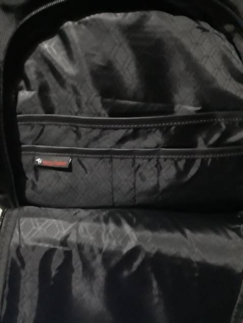 Sản phẩm rất đẹp, nhẹ, thời trang. Có vẻ bền chắc và chống va đập tốt. Rất ưng ý :)
Hàng chính hãng, chuẩn bao đẹp :D Sản phẩm rất đẹp, nhẹ, thời trang. Có vẻ bền chắc và chống va đập tốt. Rất ưng ý :)
Hàng chính hãng, chuẩn bao đẹp :D