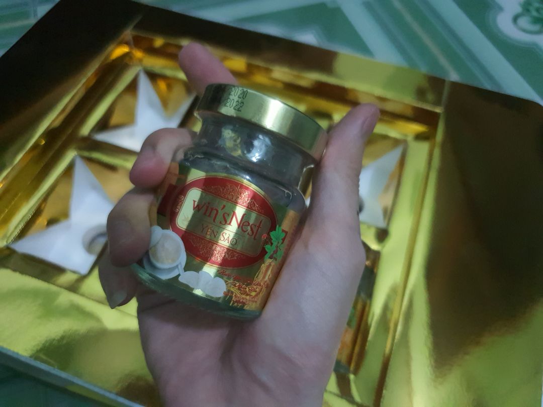 Hàng cũng ổn, vỏ hộp bên ngoài có cảm giác hơi cũ. Hạn sử dùng thì cũng còn khá lâu, chất lượng thì chưa biết sao.