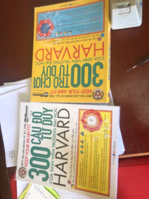 Sách mới.Không có dấu hiệu bong tróc hay mất,mờ chữ.Đánh giá là tốt